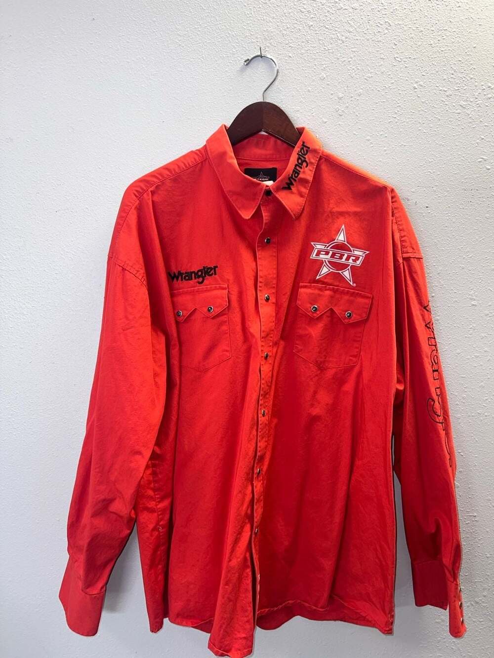 Vintage Wrangler PBR Professional Bull Riders Western Shirt XL Red Snap 0442